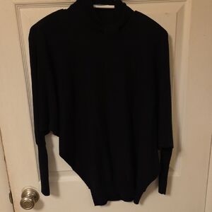 Agnona 100% Cashmere Asymmetric Black Chic Sweater. NEW. Size S